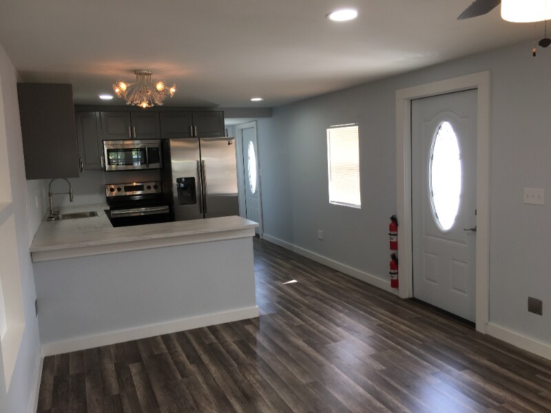 3020 NW 28th Ln in Oakland Park, FL - Building Photo