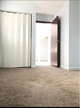 70 Paloma Ave in Pacifica, CA - Foto de edificio - Building Photo