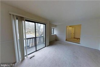 1543 Scandia Cir in Reston, VA - Building Photo - Building Photo