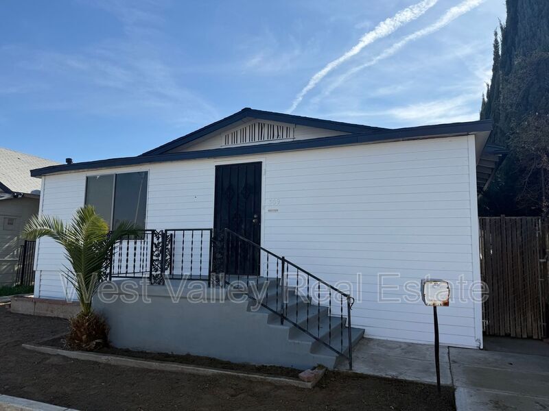 309 North St in Taft, CA - Building Photo