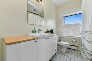 1774 Beacon St, Unit 6 in Brookline, MA - Building Photo