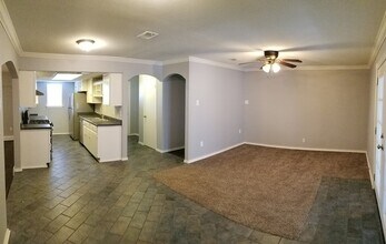 1002 Quebec Dr in Garland, TX - Building Photo - Building Photo