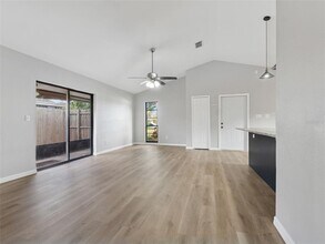 766 91st Ave N in St. Petersburg, FL - Building Photo - Building Photo