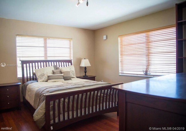 1235 Pennsylvania Ave in Miami Beach, FL - Building Photo - Building Photo