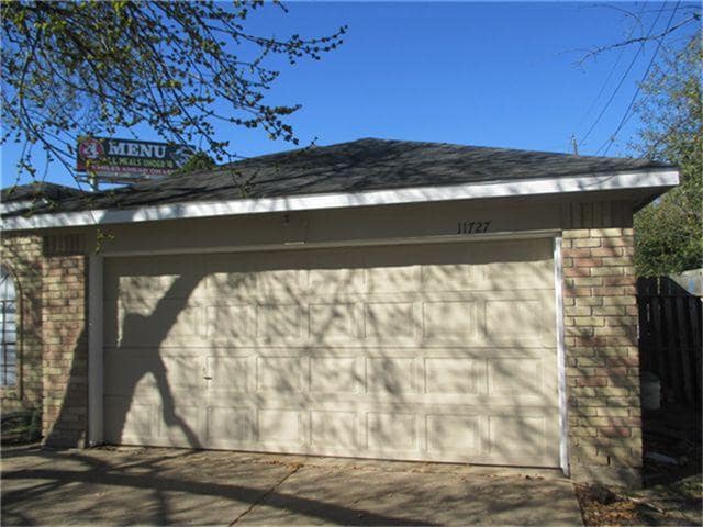 property at 11727 Ridge Run Dr