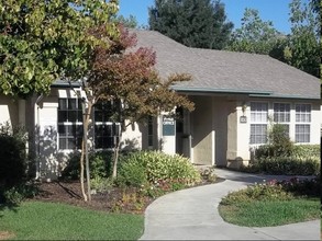 Cedarbrook in Hanford, CA - Building Photo - Building Photo