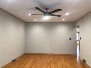 2004 Milton Ave in Park Ridge, IL - Building Photo - Building Photo