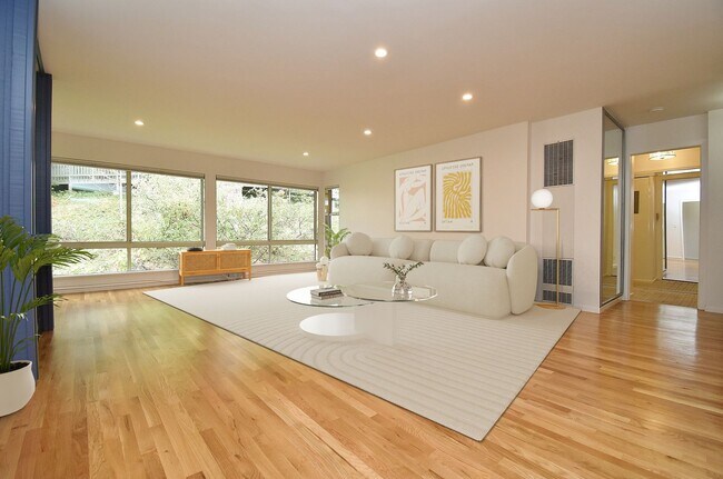 5160 Diamond Heights Blvd in San Francisco, CA - Building Photo - Building Photo
