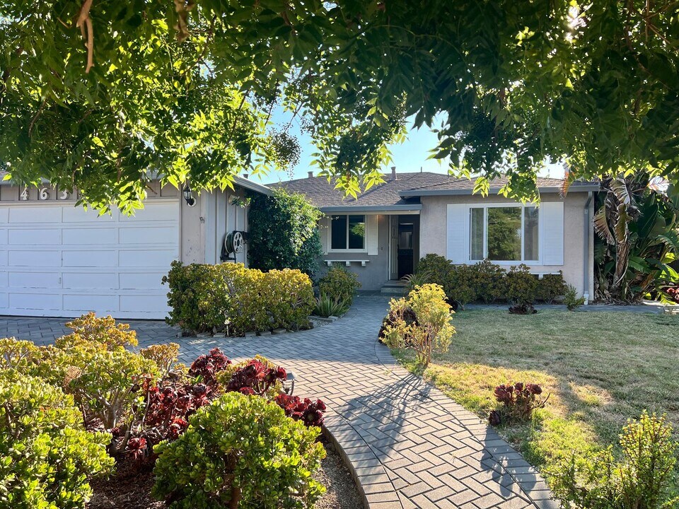 4631 Ridpath St in Fremont, CA - Building Photo