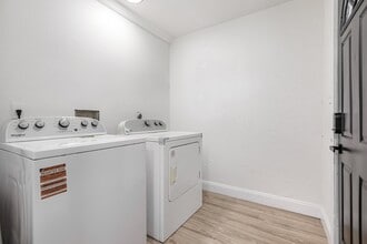 733 Tarpon Ave in Sarasota, FL - Building Photo - Building Photo