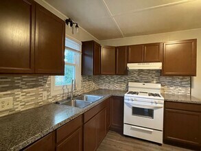 626 S Forest Ave in Springfield, MO - Building Photo - Building Photo