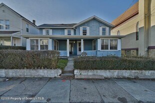 418 W Market St in Scranton, PA - Building Photo