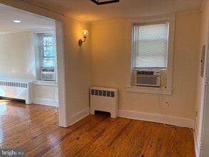 24 N Union St in Lambertville, NJ - Building Photo - Building Photo