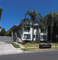 1045-1047 Allen Ave Apartments