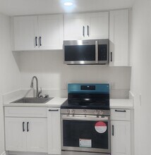 1011 Cesar Chavez Dr in Oxnard, CA - Building Photo - Building Photo