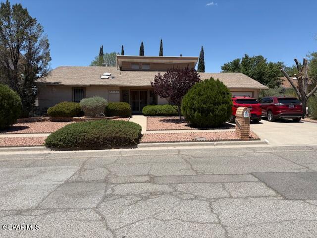 6545 Vasco Way in El Paso, TX - Building Photo - Building Photo