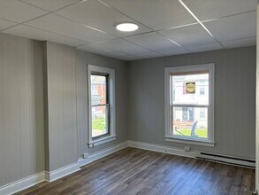 137 N Potomac St-Unit -137-1/2 in Waynesboro, PA - Building Photo - Building Photo
