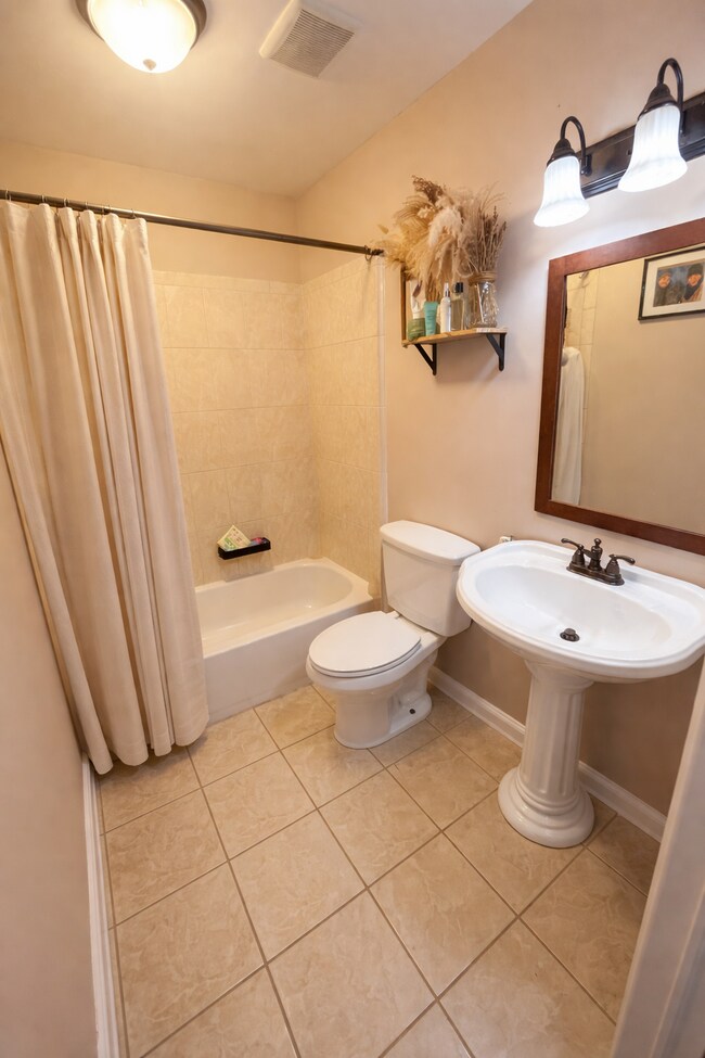 6455 Green Field Rd, Unit Rockburn Commons in Elkridge, MD - Foto de edificio - Building Photo