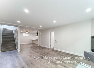 942 7th St in Santa Monica, CA - Building Photo - Building Photo