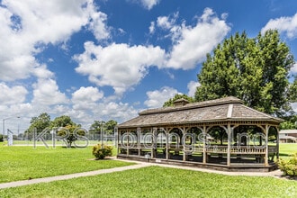 380 Hercules Ct in Elizabeth City, NC - Building Photo - Building Photo