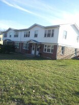 909 Hillside Dr, Unit 909 Hillside Drive