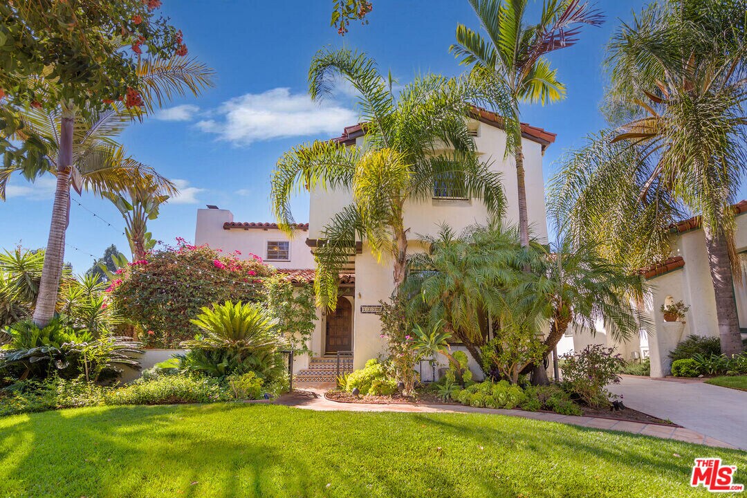 1335 Moncado Dr in Glendale, CA - Building Photo