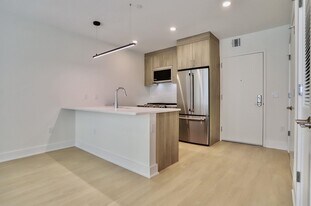 303 Madison St in Hoboken, NJ - Building Photo