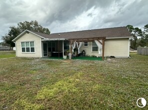 504 Elizabeth St SE in Palm Bay, FL - Building Photo - Building Photo