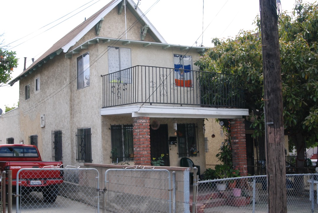 402 N Chicago St in Los Angeles, CA - Foto de edificio