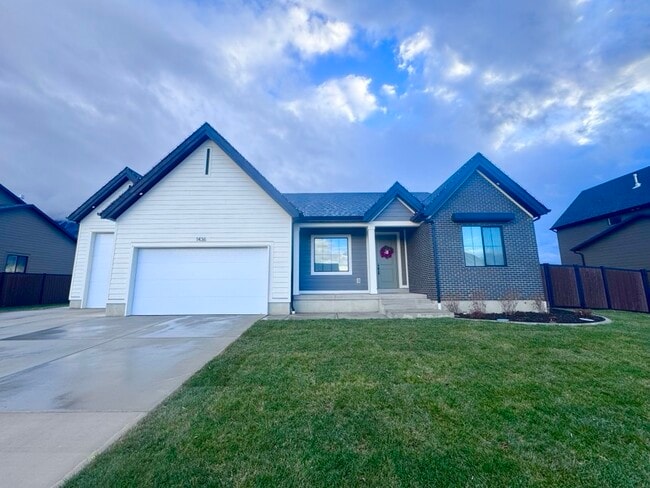 property at 1436 E 820 N