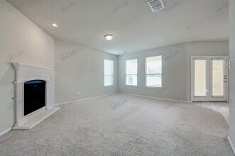 1504 Emerald Tree Pl in Aubrey, TX - Building Photo - Building Photo