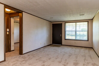 Cedargate Apartments in Galion, OH - Building Photo - Interior Photo