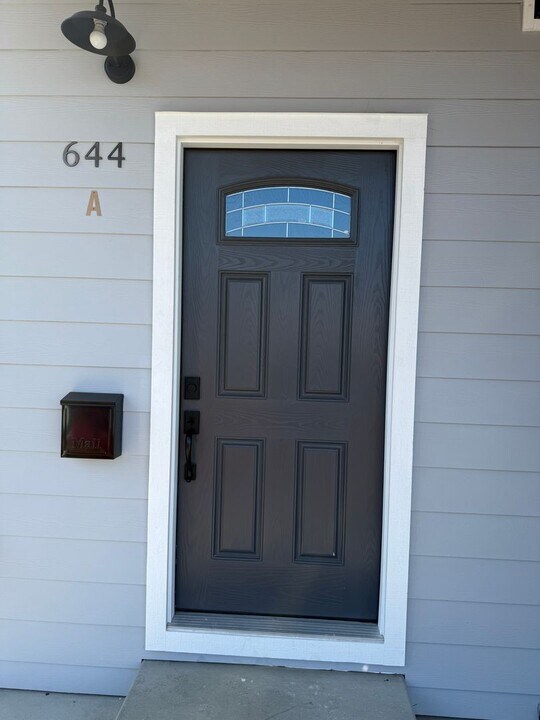 644 Green St in Martinez, CA - Building Photo