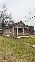 815 Darr Ave in Farrell, PA - Building Photo