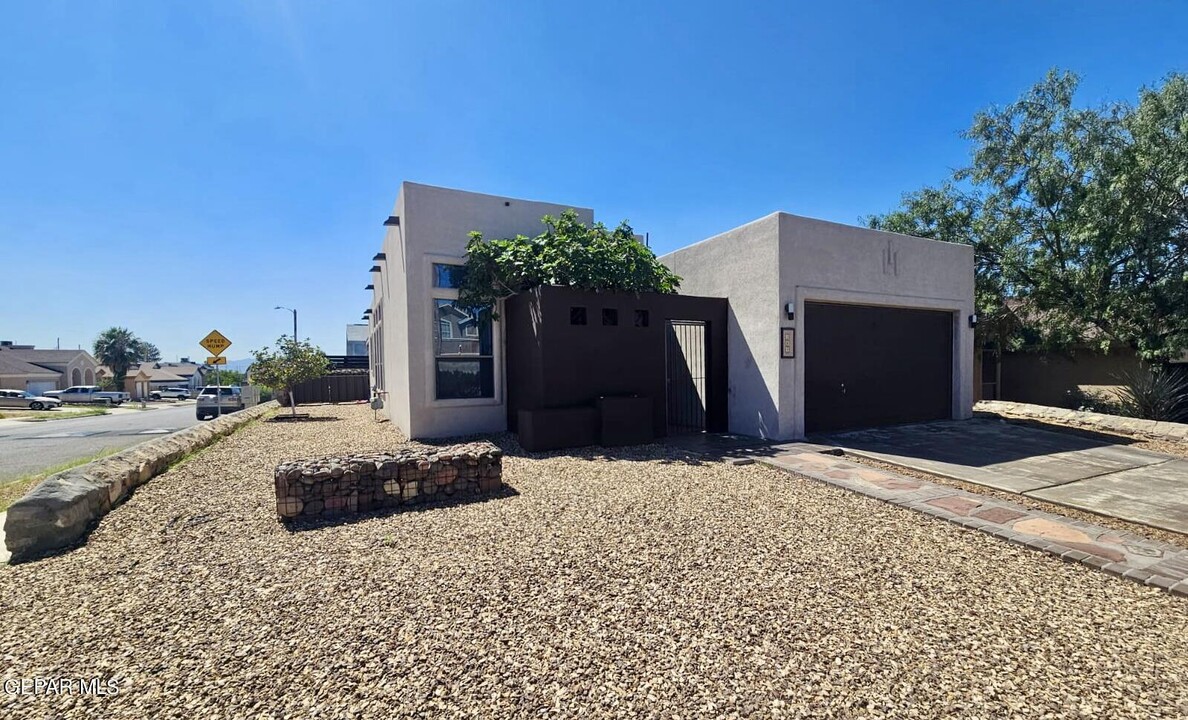 264 Westvale Ct in El Paso, TX - Building Photo