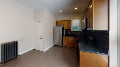 111 Blake St in New Haven, CT - Building Photo - Building Photo