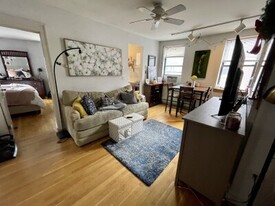 13 Thacher St, Unit 1 in Boston, MA - Building Photo
