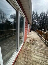 74 Matthews Rd, Unit Left Side in Moscow, PA - Foto de edificio - Building Photo