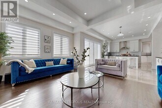 163 Ballantyne Blvd in Vaughan, ON - Building Photo - Building Photo