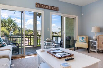 316 Columbia Ave in Carolina Beach, NC - Building Photo - Building Photo