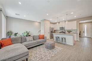 9276 Desert Pearl Ave in Las Vegas, NV - Building Photo