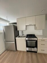 3659 W Eddy St in Chicago, IL - Building Photo - Building Photo