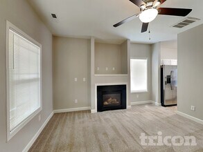 12405 Walden Lea Dr in Huntersville, NC - Building Photo - Building Photo