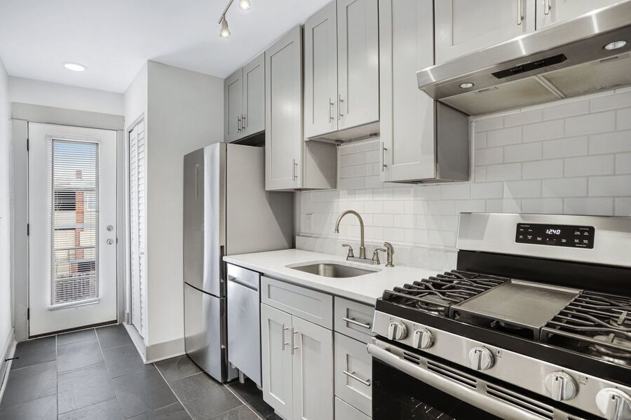 855 19th St NE in Washington, DC - Foto de edificio