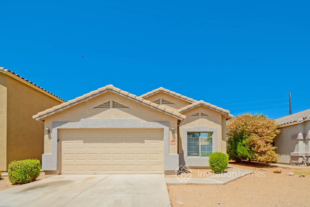 2218 N 106th Ln in Avondale, AZ - Building Photo