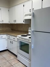 506 Quincy Ave, Unit D-4 in Fort Pierce, FL - Building Photo - Building Photo