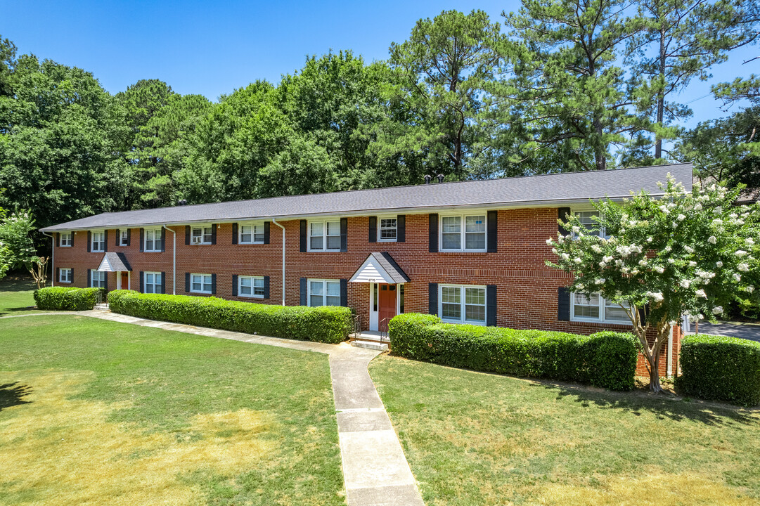 Drew Valley Apartments in Atlanta, GA - Building Photo