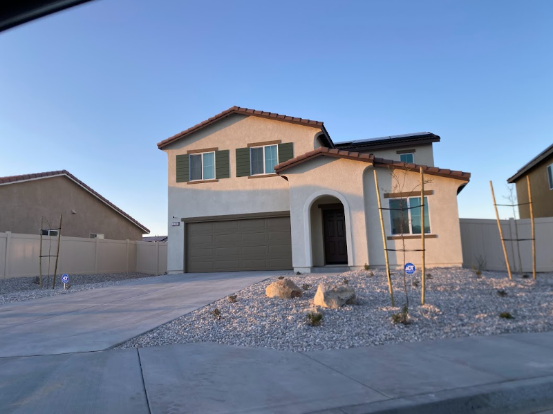 10340 Kamran Cir in Adelanto, CA - Building Photo