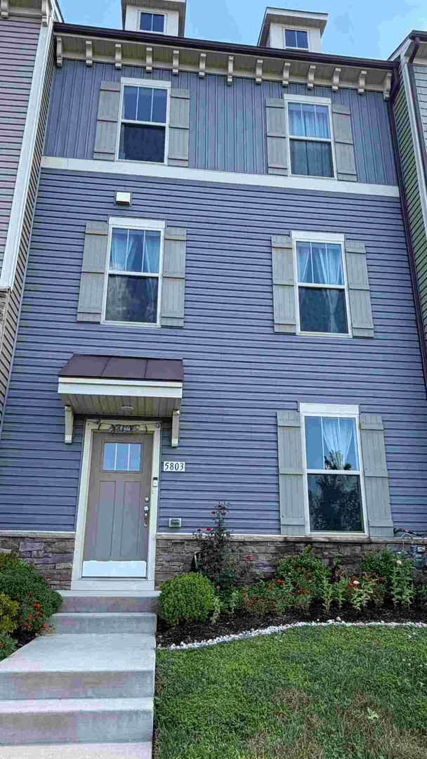 property at 5803 Garden Walk Dr