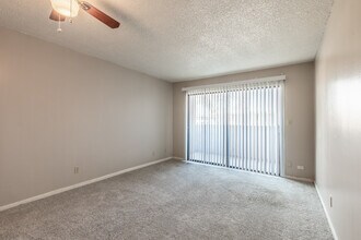 Prospect Hills Apartments in Topeka, KS - Building Photo - Building Photo